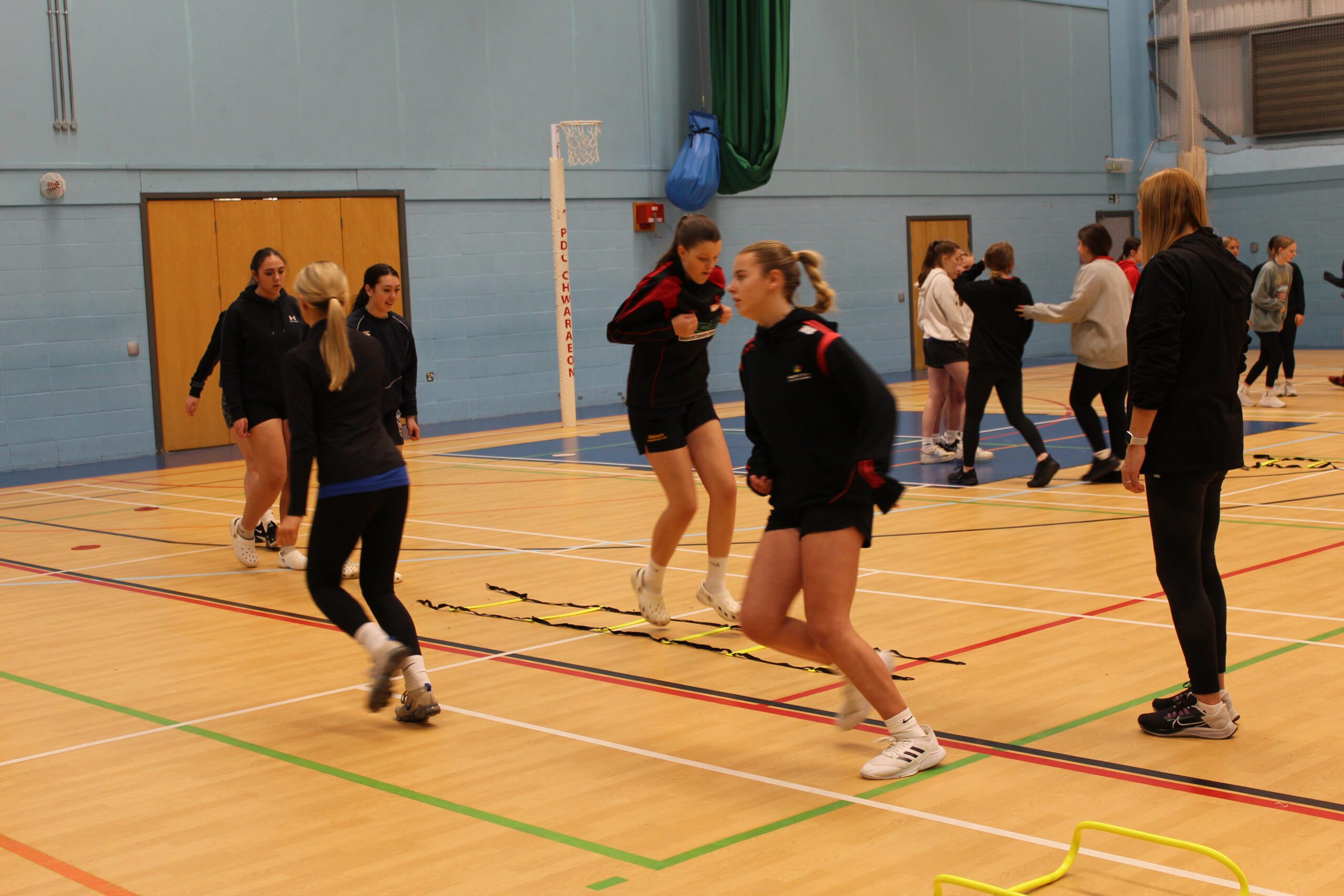 Aspiring young female netball and rugby players invited to free taster sessions at leading Welsh college